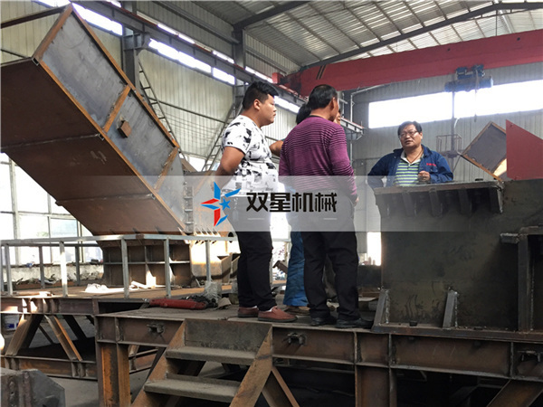 客户参观香蕉视频网站在线观看设备